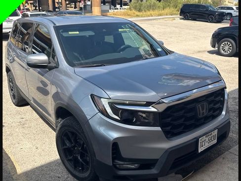 Used 2023 Honda Passport EX-L image 6