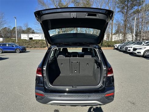 Used 2023 Volkswagen Taos S image 31