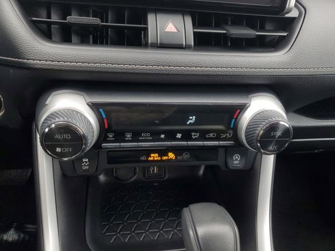 Used 2023 Toyota RAV4 XLE image 20