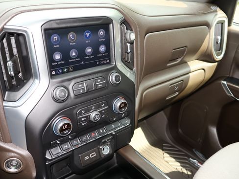 Used 2022 Chevrolet Silverado 1500 RST AWD/4WD image 19