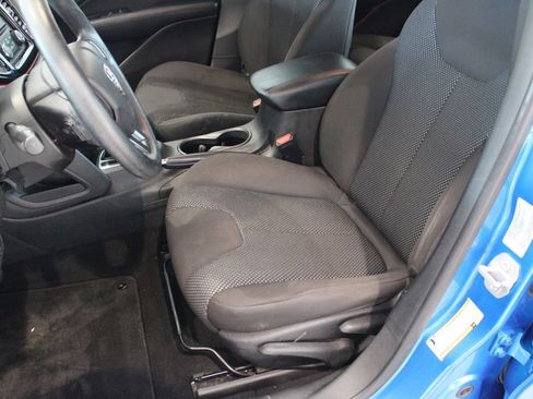 Used 2016 Dodge Dart SE w/ Convenience Group FWD image 11