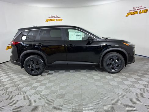 New 2026 Nissan Rogue SV w/ Cold Weather Package FWD image 7