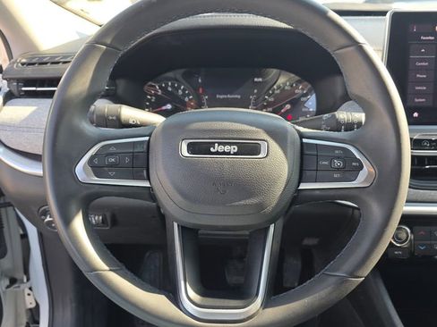 Used 2022 Jeep Compass Latitude image 14