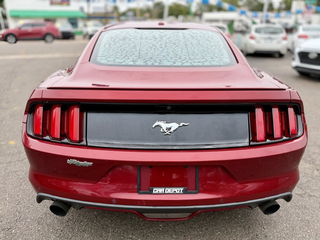 Used 2015 Ford Mustang Premium RWD image 4