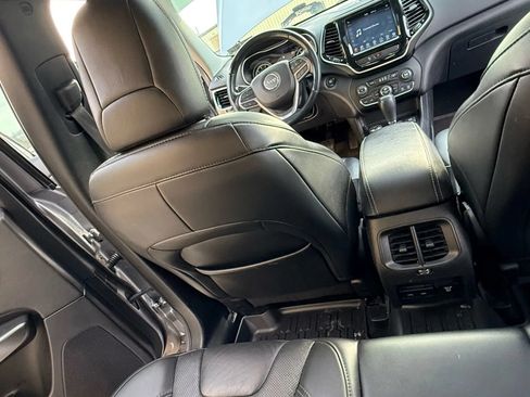 Used 2020 Jeep Cherokee Limited AWD/4WD image 36