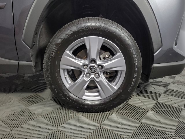 Used 2024 Toyota RAV4 LE AWD/4WD image 12