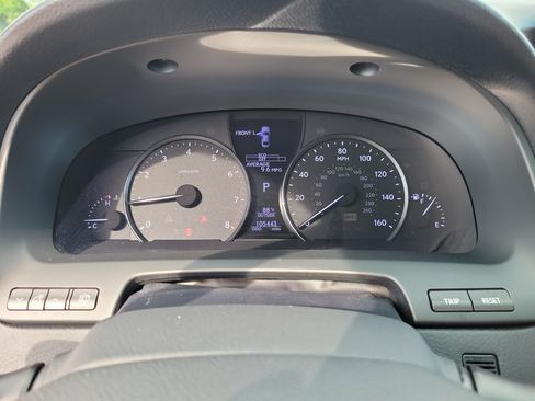 Used 2015 Lexus LS 460 w/ Comfort Package RWD image 26