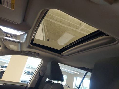 Used 2023 Toyota RAV4 XLE w/ Convenience Package image 18