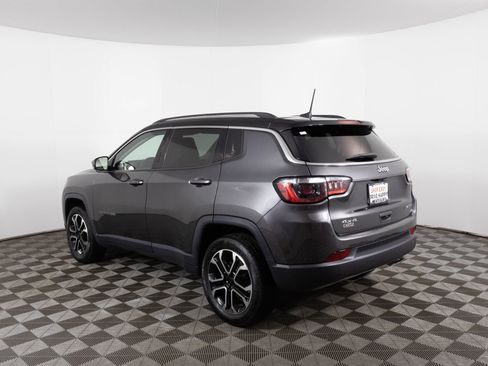 Used 2022 Jeep Compass Limited image 13