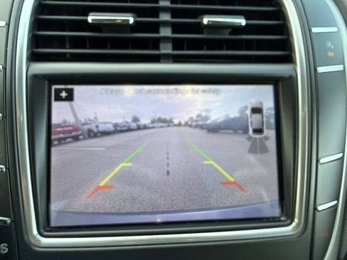 Used 2019 Lincoln Nautilus Select FWD image 27