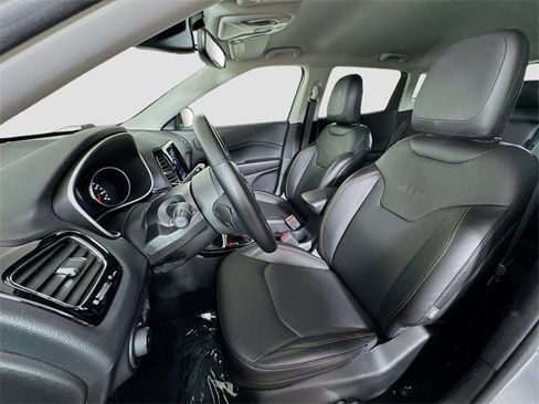 Used 2021 Jeep Compass Limited image 17