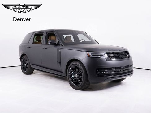 Used 2025 Land Rover Range Rover Long Wheelbase SE AWD/4WD image 3