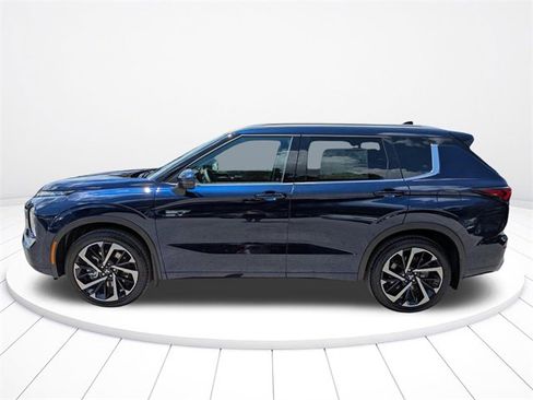 New 2025 Mitsubishi Outlander SEL image 7