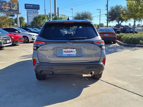 New 2025 Subaru Forester Touring image 6