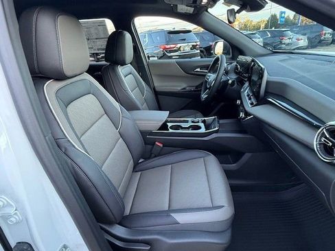 New 2026 Chevrolet Equinox LT w/ Convenience Package II image 18