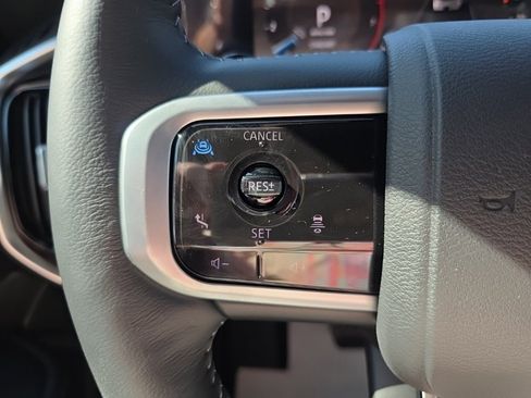 New 2026 Nissan Armada SL w/ Captain's Chari Seat Package image 23