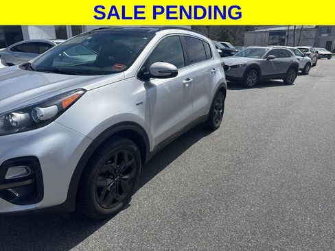 Used 2020 Kia Sportage S w/ S Sunroof Package AWD/4WD image 2