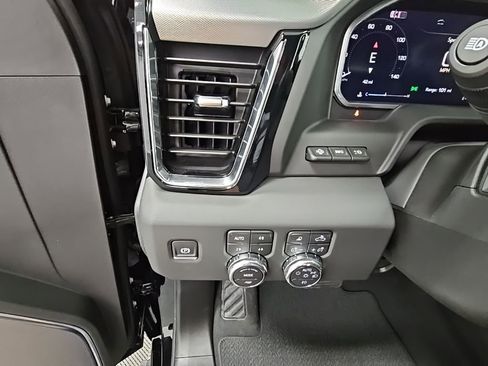 New 2026 GMC Sierra 2500 Denali w/ Denali Reserve Package AWD/4WD image 26