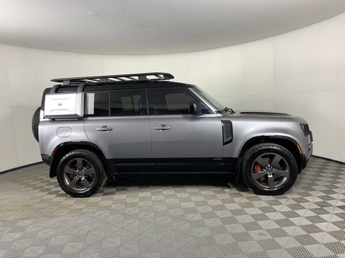 Used 2020 Land Rover Defender 110 X image 2