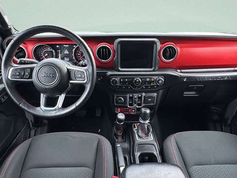 Used 2018 Jeep Wrangler Unlimited Rubicon AWD/4WD image 12