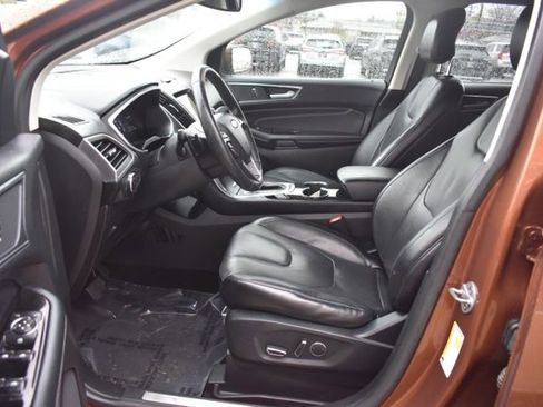 Used 2017 Ford Edge Titanium w/ Equipment Group 301A image 18