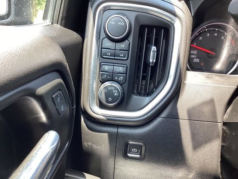 Used 2020 Chevrolet Silverado 1500 RST AWD/4WD image 32