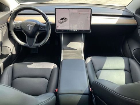 Used 2018 Tesla Model 3 Long Range RWD image 16