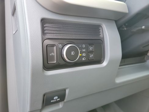 New 2025 Ford F250 XLT w/ F-250 >10K GVWR Package image 18