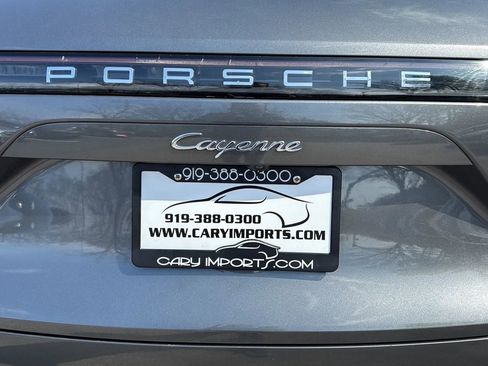 Used 2020 Porsche Cayenne image 7