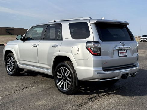 Used 2021 Toyota 4Runner Limited image 5