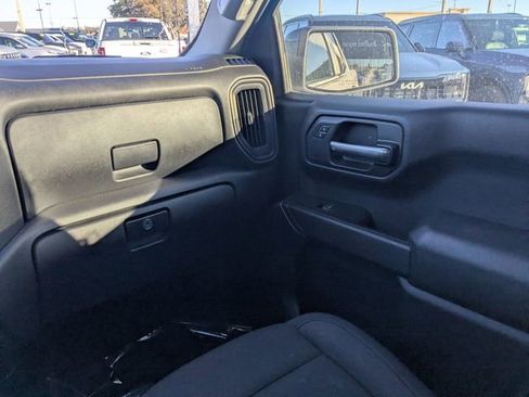 Used 2024 Chevrolet Silverado 1500 Custom image 15