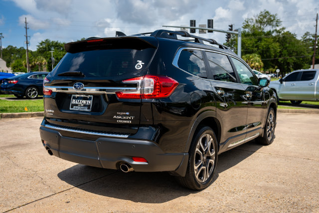 Used 2025 Subaru Ascent Touring w/ Popular Package #1 AWD/4WD image 18