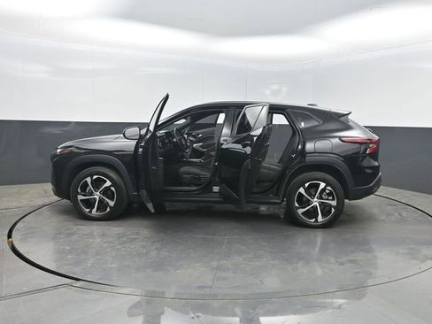 Used 2024 Chevrolet Trax RS w/ Driver Confidence Package image 36