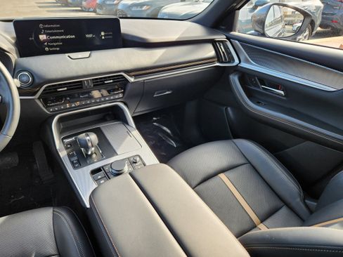 Certified 2024 MAZDA CX-90 Plug-In Hybrid w/ Premium Plus image 15