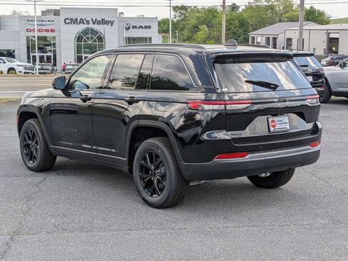 New 2026 Jeep Grand Cherokee 4WD image 7