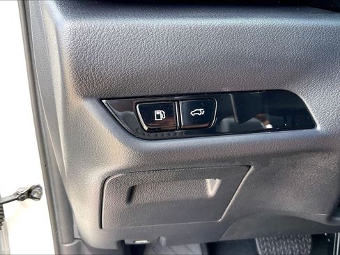 Used 2025 Lexus NX 250 FWD w/ Accessory Package (2T) image 33