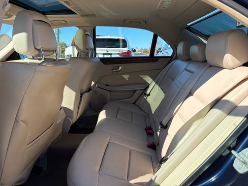 Used 2014 Mercedes-Benz E 350 4MATIC Sedan image 15