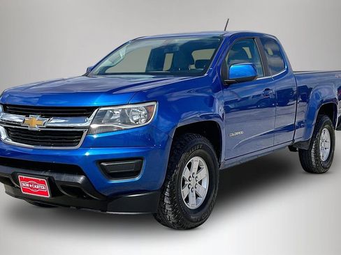 Used 2018 Chevrolet Colorado W/T w/ WT Convenience Package image 2