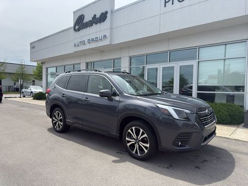 Used 2024 Subaru Forester Limited AWD/4WD image 1