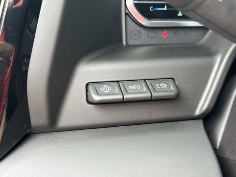 Used 2024 GMC Sierra 1500 AT4X image 18