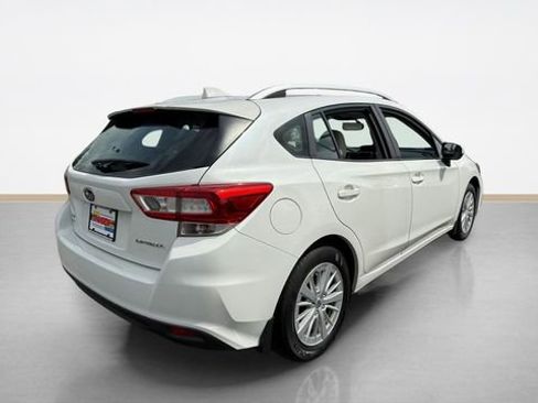 Used 2018 Subaru Impreza 2.0i Premium AWD/4WD image 3