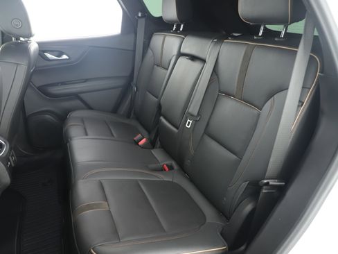 Used 2022 Chevrolet Blazer Premier image 23