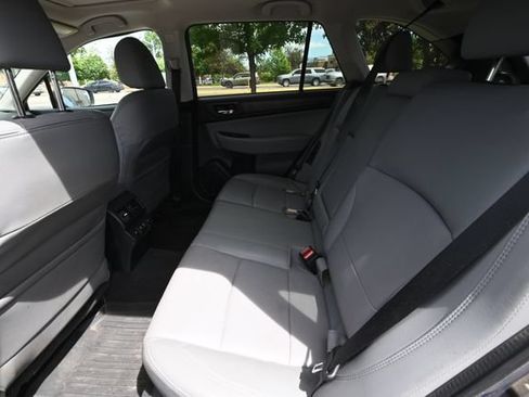 Used 2019 Subaru Outback 2.5i Limited w/ Popular Package #2 AWD/4WD image 9