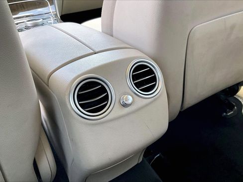 Used 2019 Mercedes-Benz GLC 300 image 32