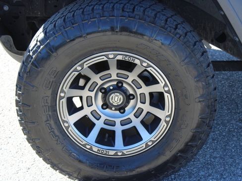 Used 2018 Jeep Wrangler Unlimited Sport S image 8