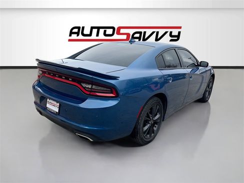Used 2021 Dodge Charger SXT w/ Driver Convenience Group image 7
