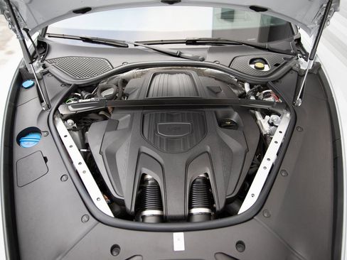 Certified 2024 Porsche Panamera 4 image 30