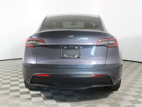Used 2021 Tesla Model Y Long Range image 31