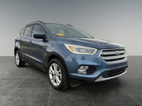 Certified 2018 Ford Escape SEL AWD/4WD image 9
