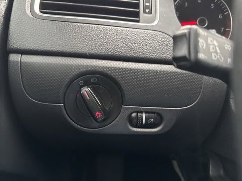 Used 2014 Volkswagen Jetta SE image 20